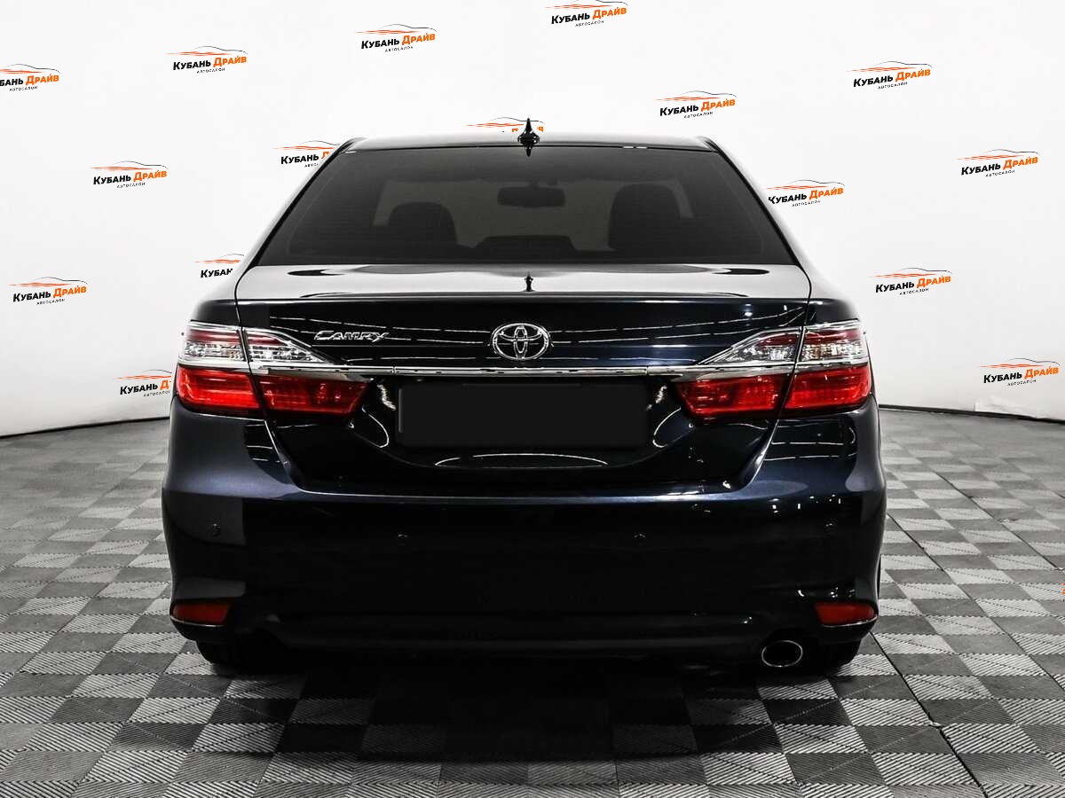 Toyota Camry 2017 года с пробегом. Фото: #5