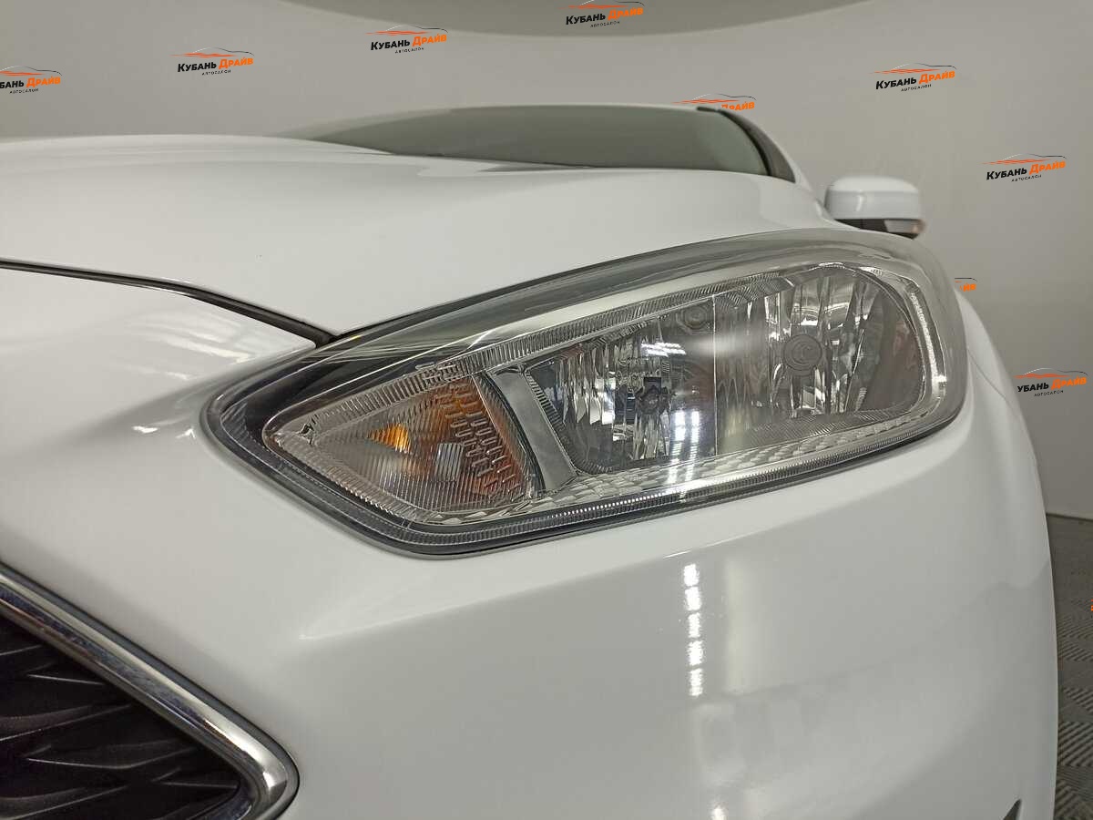 Ford Focus 2018 года с пробегом. Фото: #15