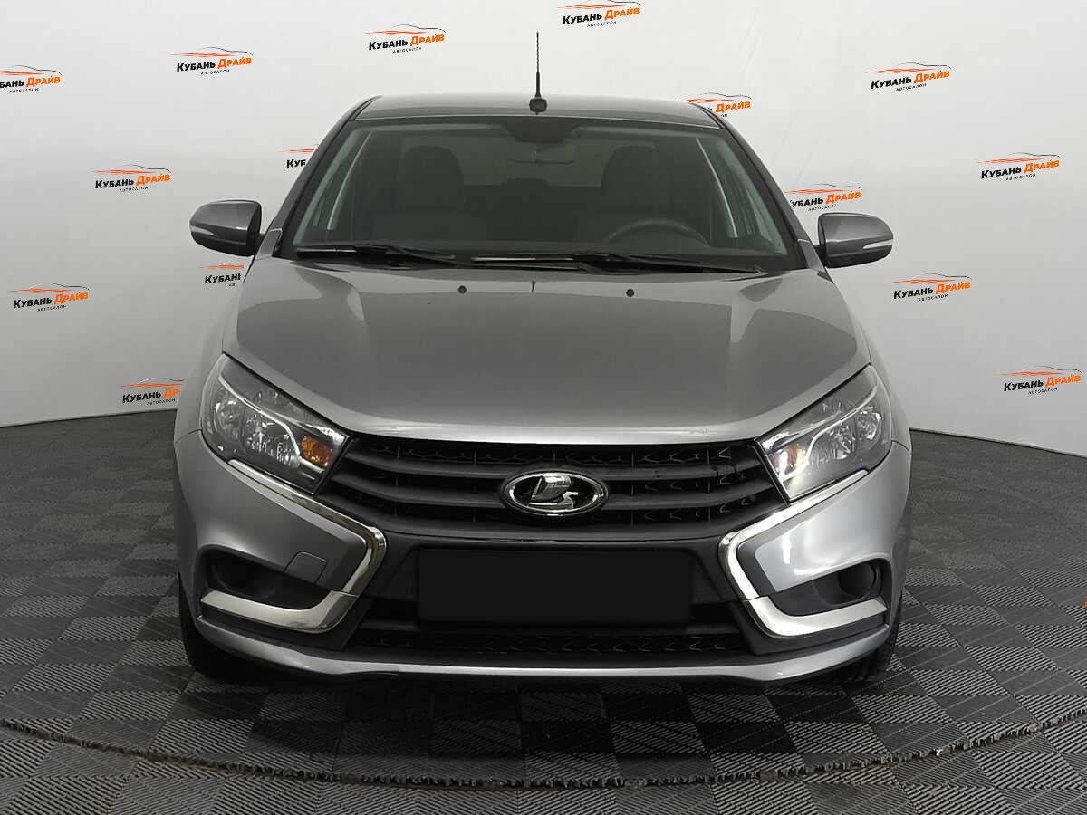 Lada (ВАЗ) Vesta 2018 года с пробегом. Фото: #1