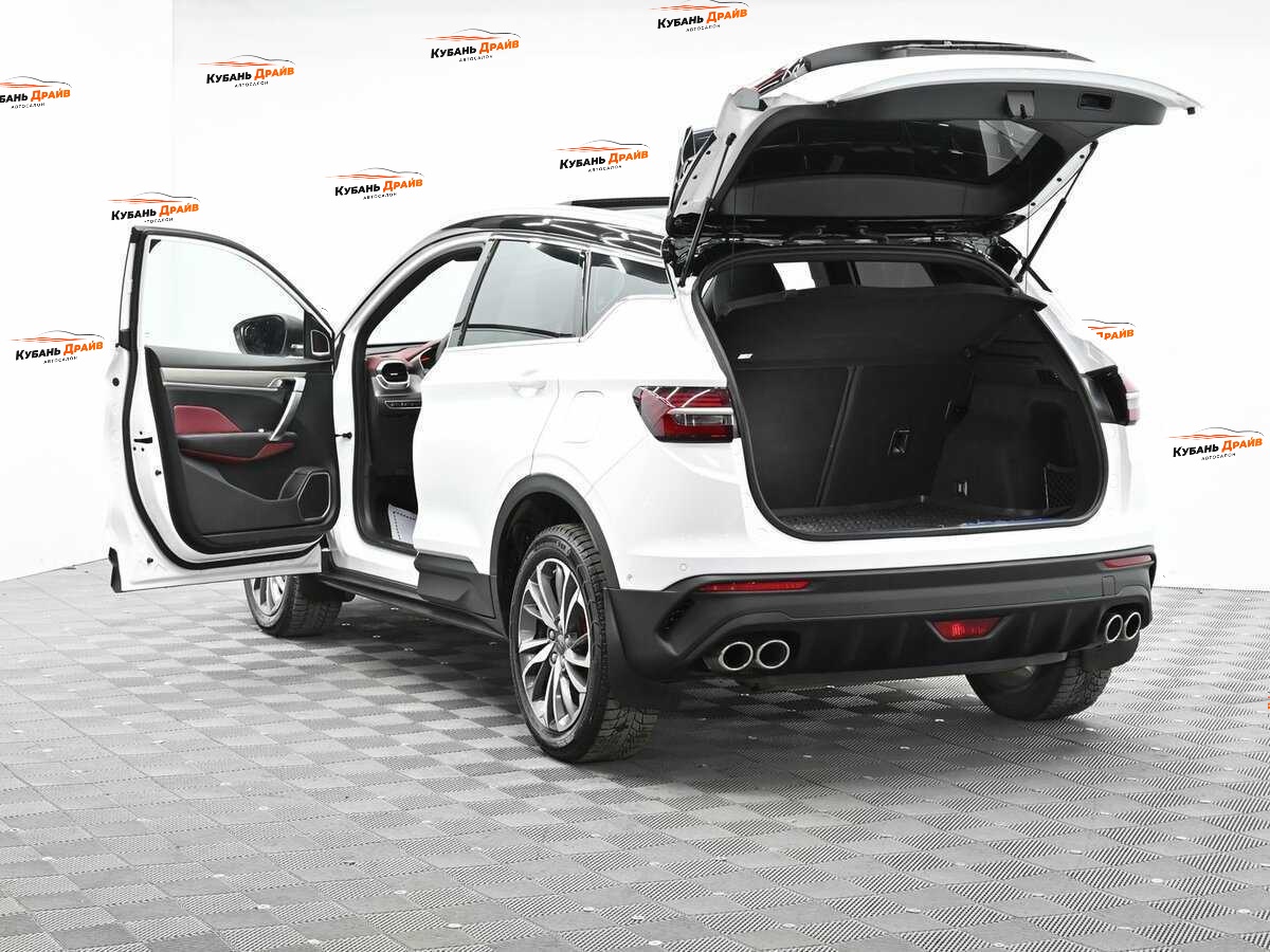 Geely Coolray 2022 года с пробегом. Фото: #6