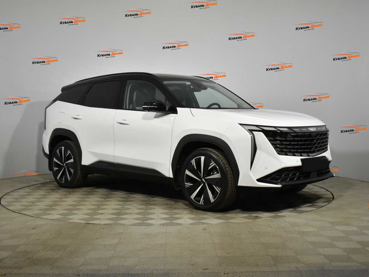 Geely Atlas 2024 года с пробегом. Фото: #2