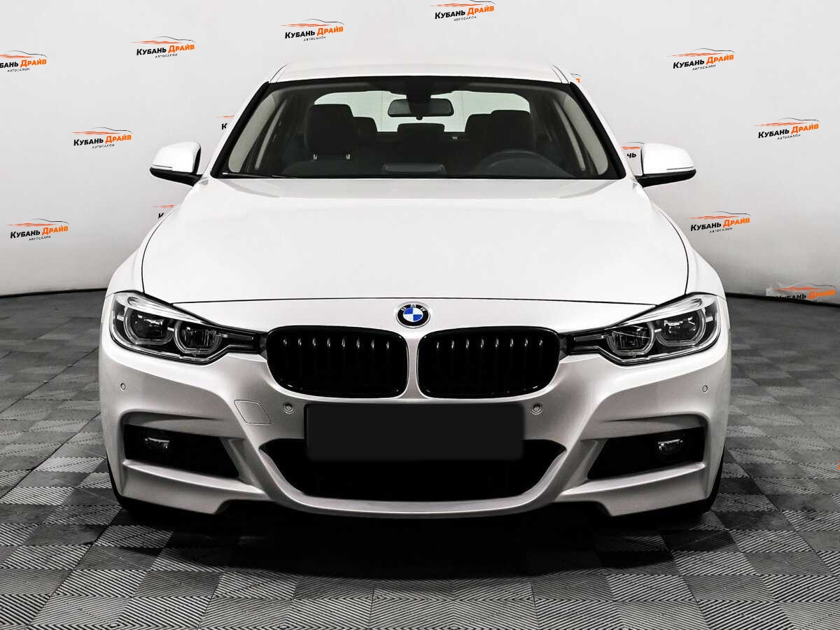 BMW 3 серии 2016 года с пробегом. Фото: #1