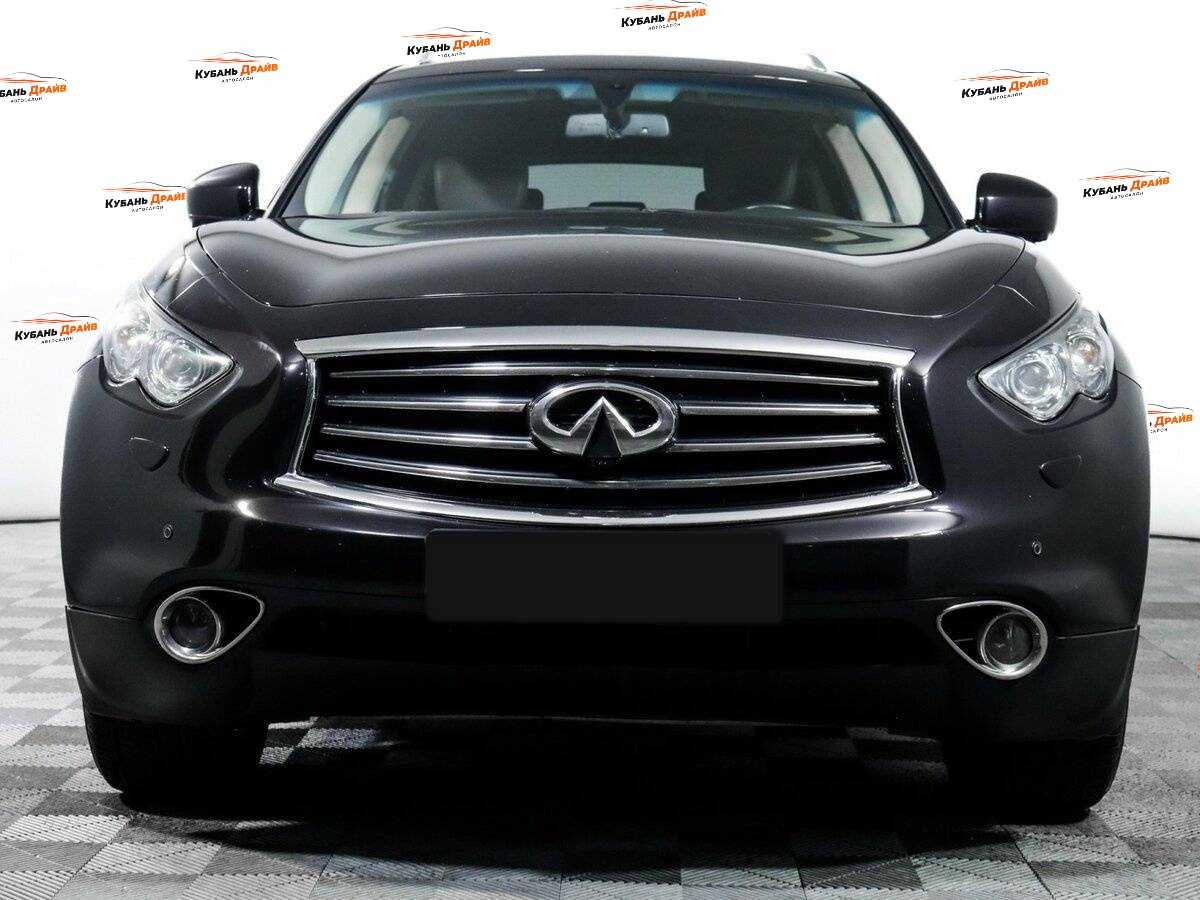 Infiniti FX 2013 года с пробегом. Фото: #1