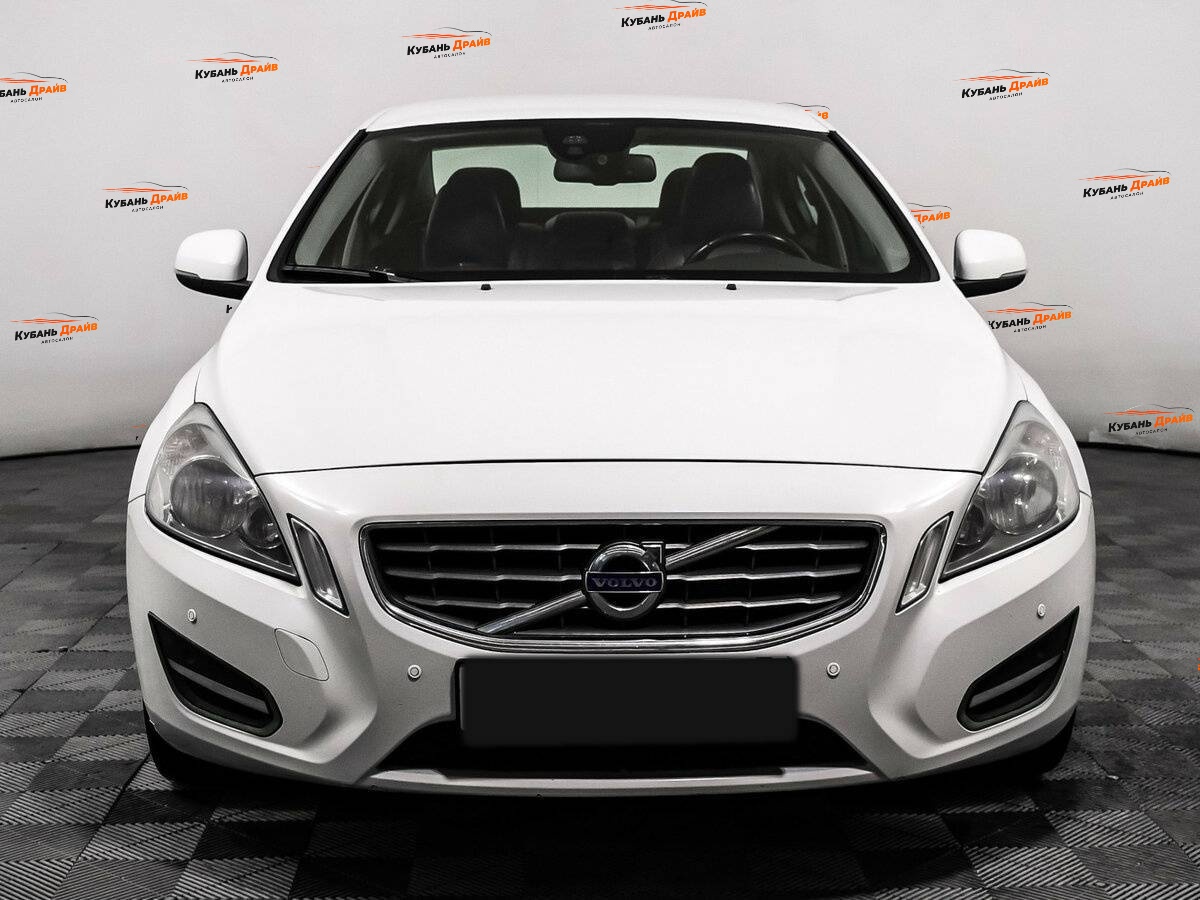 Volvo S60 2012 года с пробегом. Фото: #1