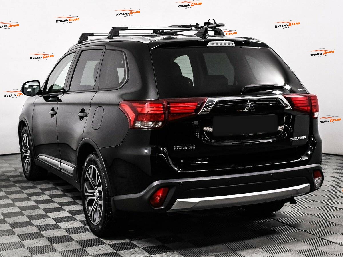 Mitsubishi Outlander 2018 года с пробегом. Фото: #6