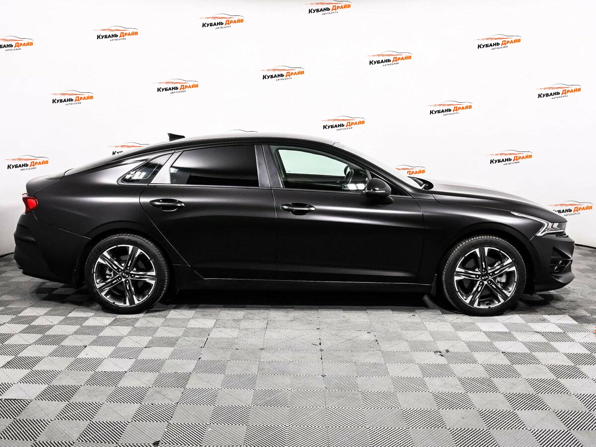 Kia K5 2021 года с пробегом. Фото: #3