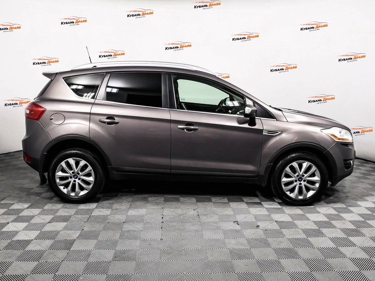 Ford Kuga 2012 года с пробегом. Фото: #3