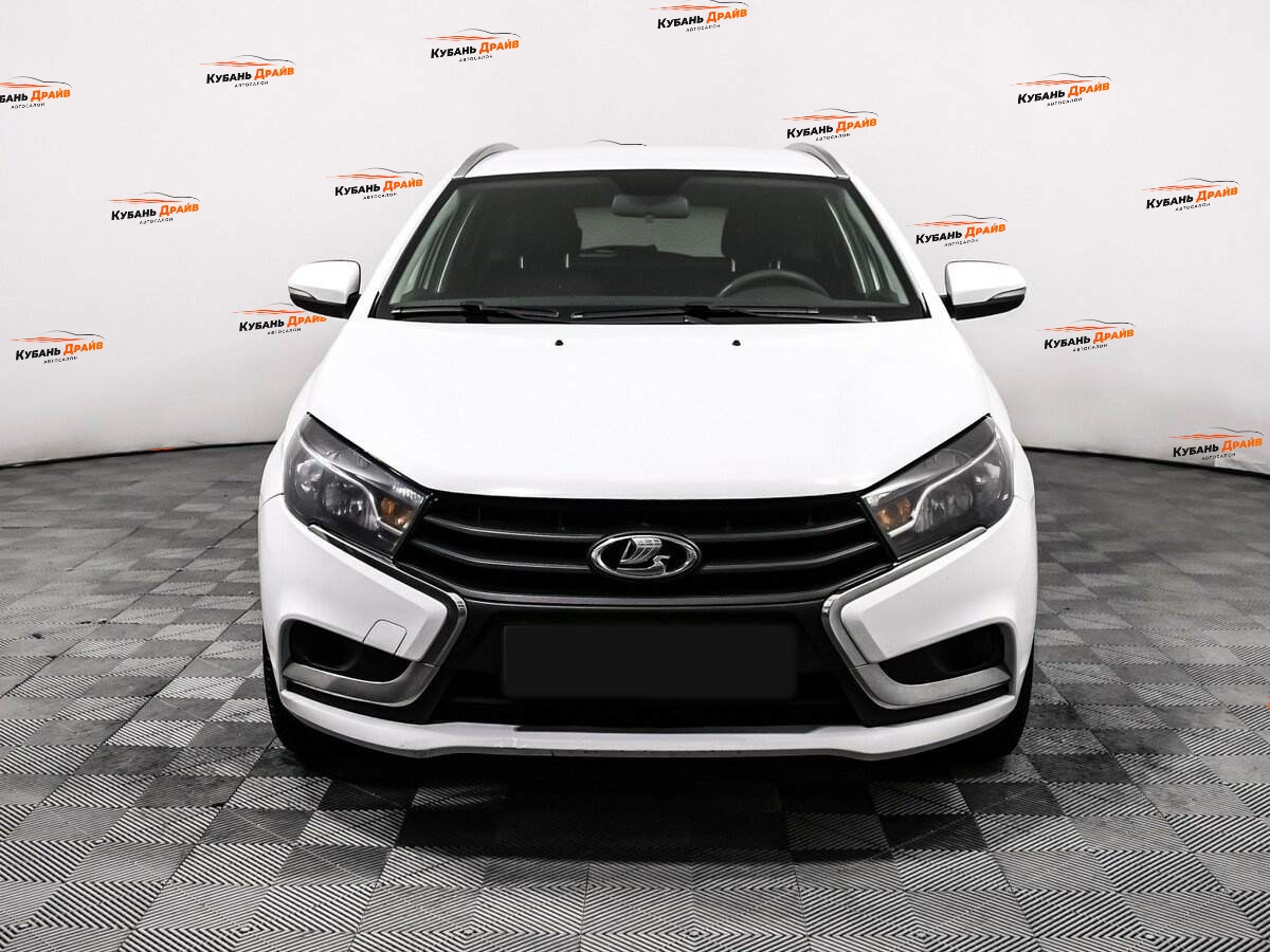 Lada (ВАЗ) Vesta 2020 года с пробегом. Фото: #1