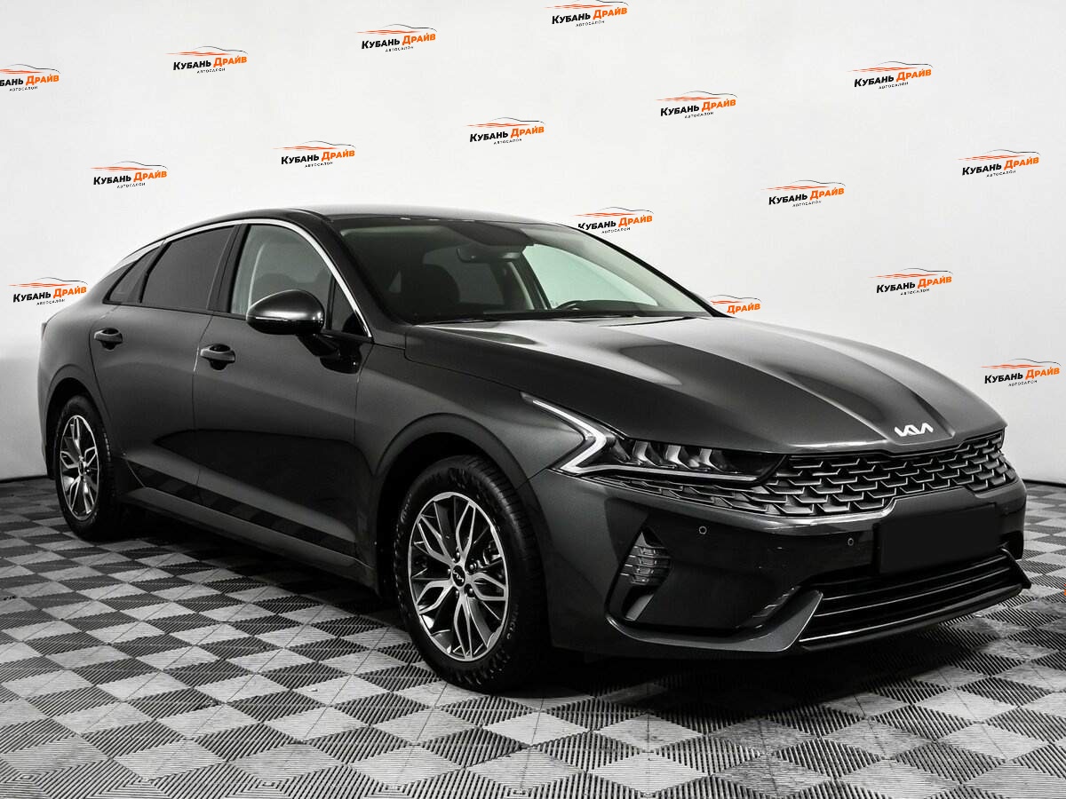 Kia K5 2023 года с пробегом. Фото: #2