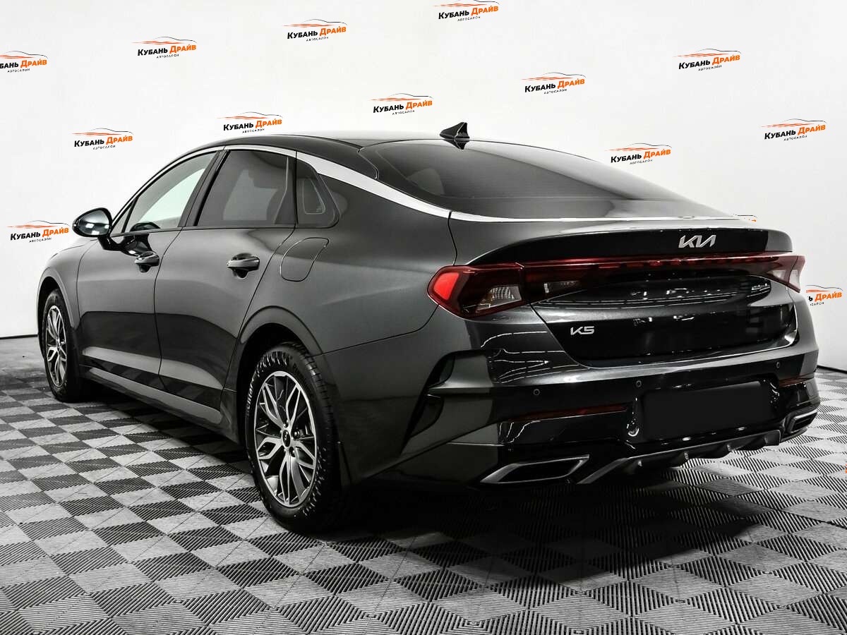 Kia K5 2023 года с пробегом. Фото: #6