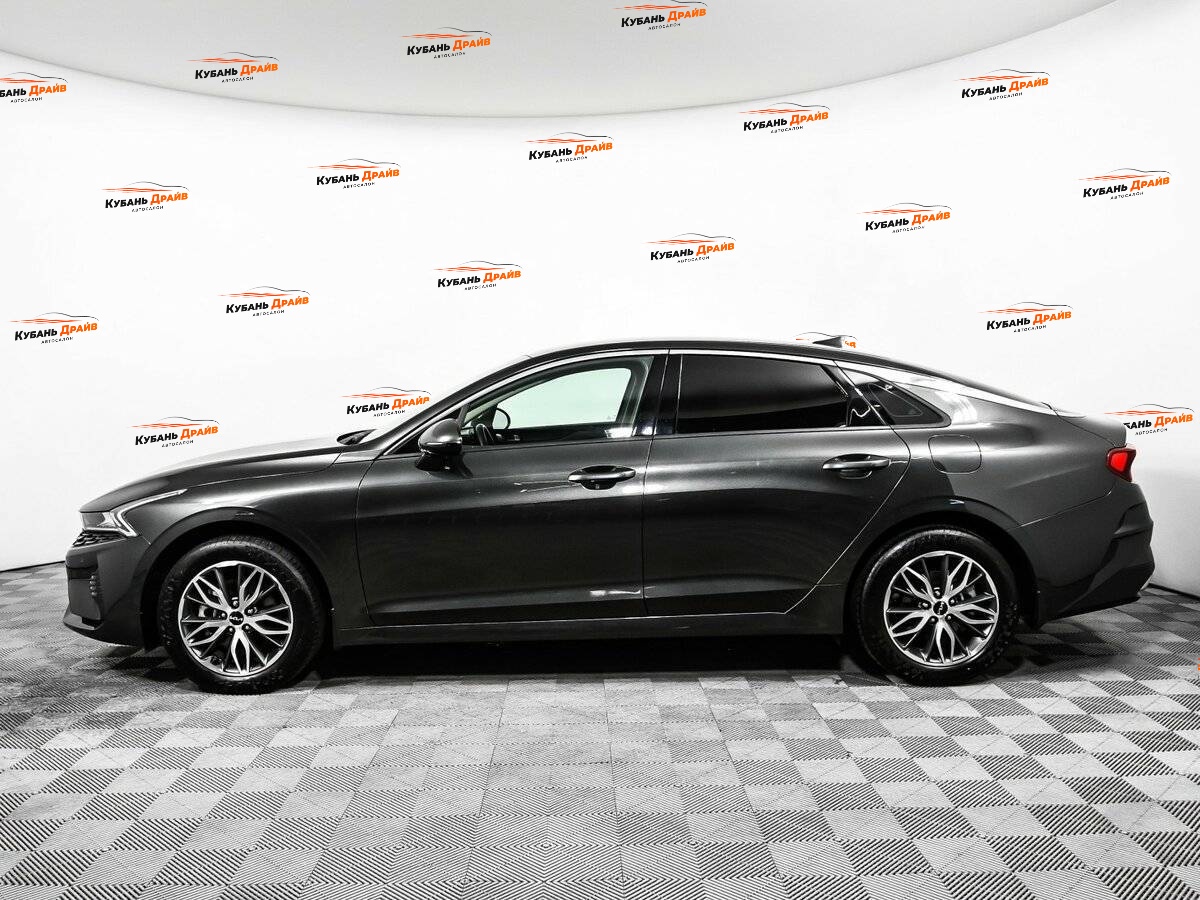 Kia K5 2023 года с пробегом. Фото: #7