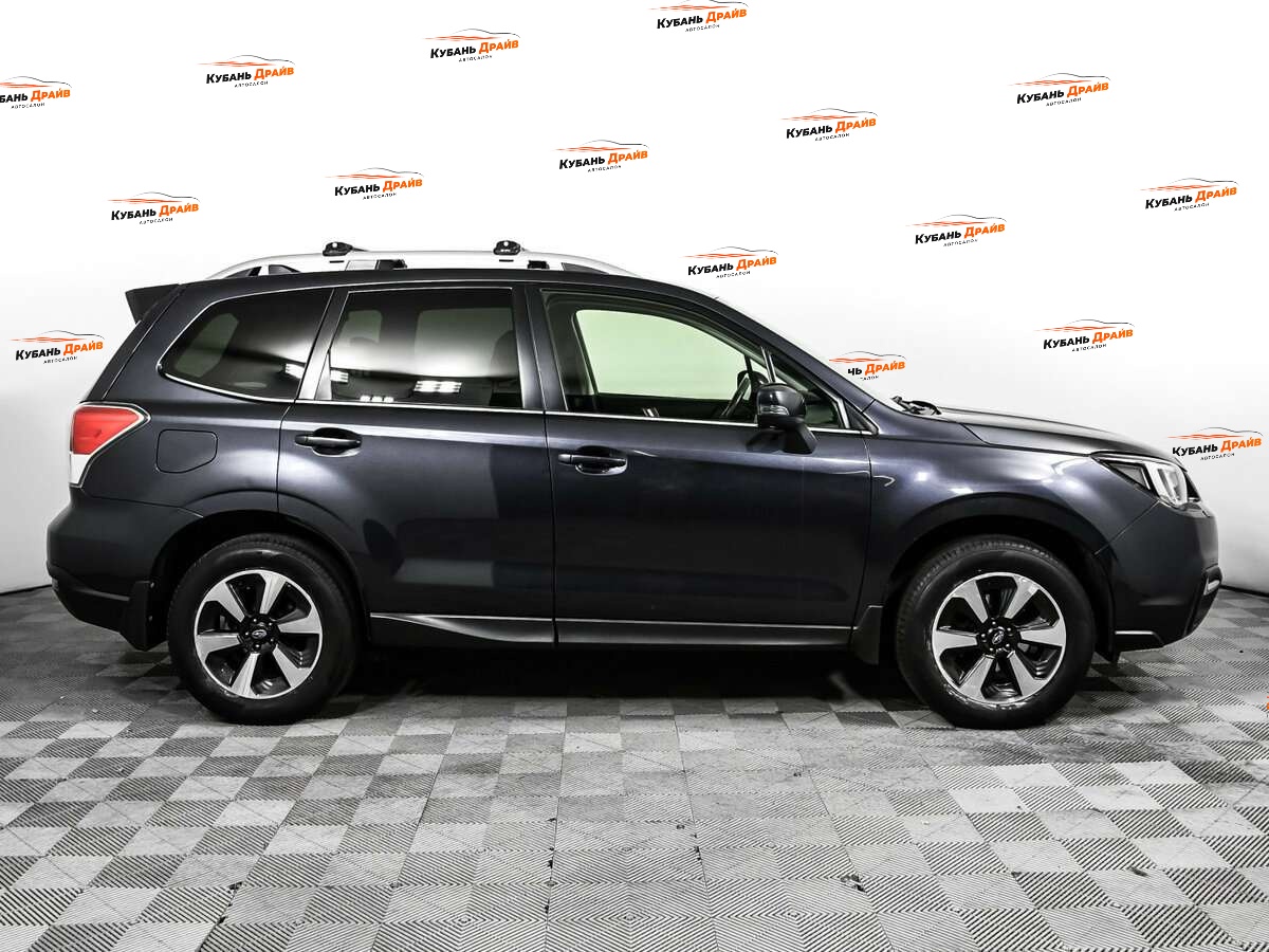 Subaru Forester 2017 года с пробегом. Фото: #3