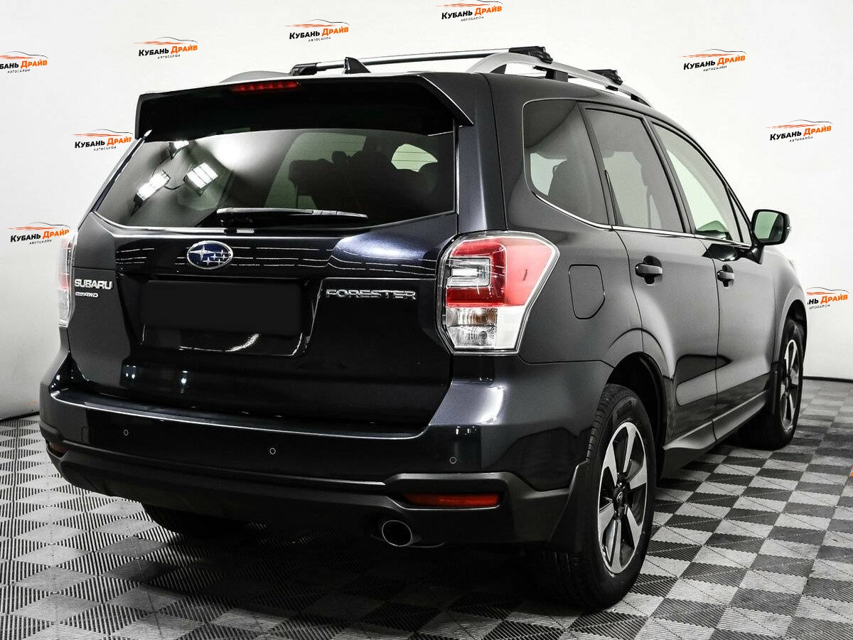 Subaru Forester 2017 года с пробегом. Фото: #4