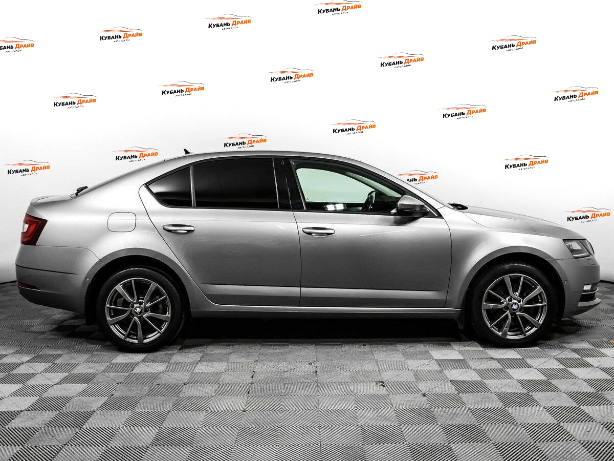 Skoda Octavia 2018 года с пробегом. Фото: #3