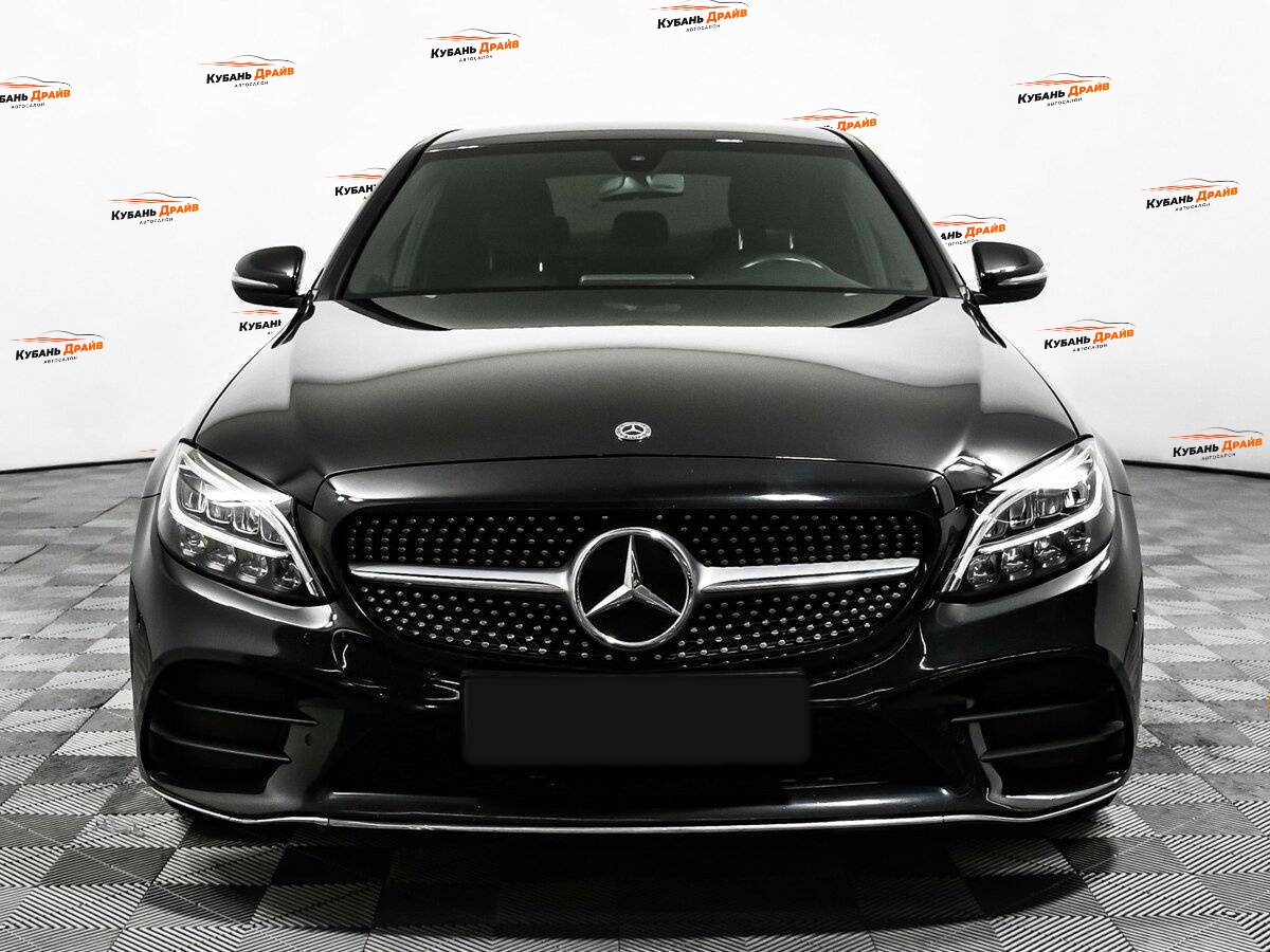 Mercedes-Benz C-Класс 2019 года с пробегом. Фото: #1