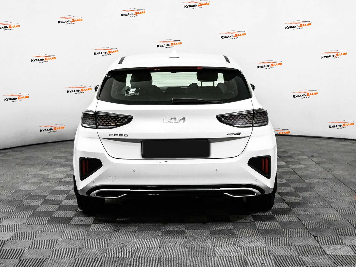 Kia Ceed 2022 года с пробегом. Фото: #5