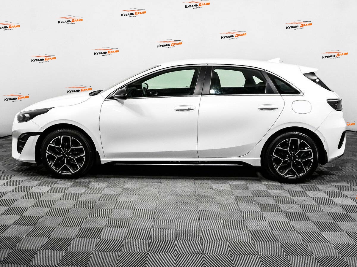 Kia Ceed 2022 года с пробегом. Фото: #7