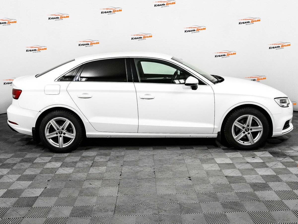 Audi A3 2016 года с пробегом. Фото: #3