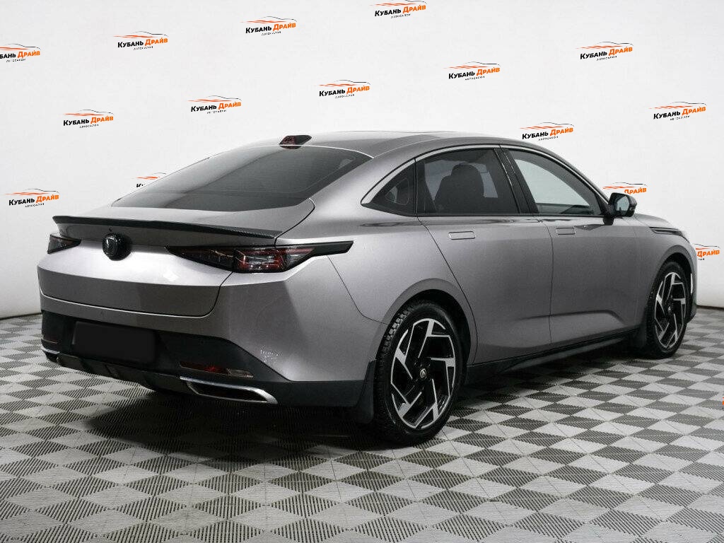 Changan Lamore 2023 года с пробегом. Фото: #4