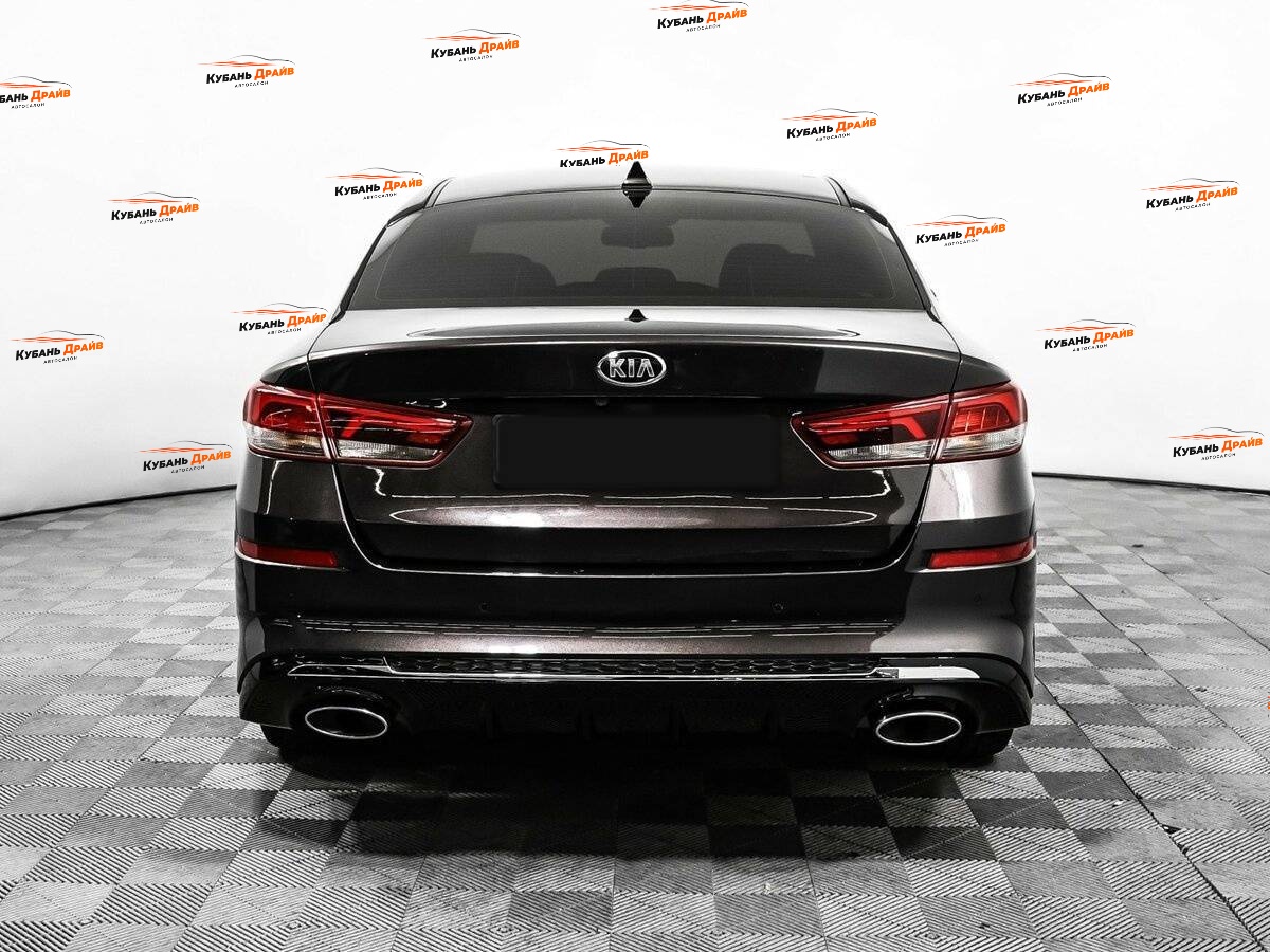 Kia Optima 2018 года с пробегом. Фото: #5