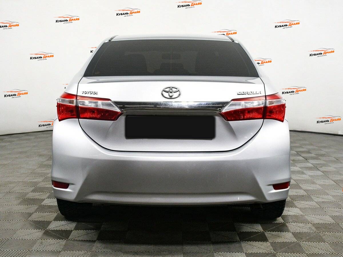 Toyota Corolla 2015 года с пробегом. Фото: #5