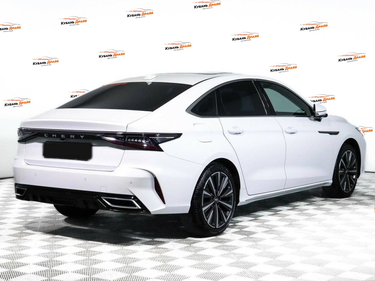 Chery Arrizo 8 2022 года с пробегом. Фото: #4