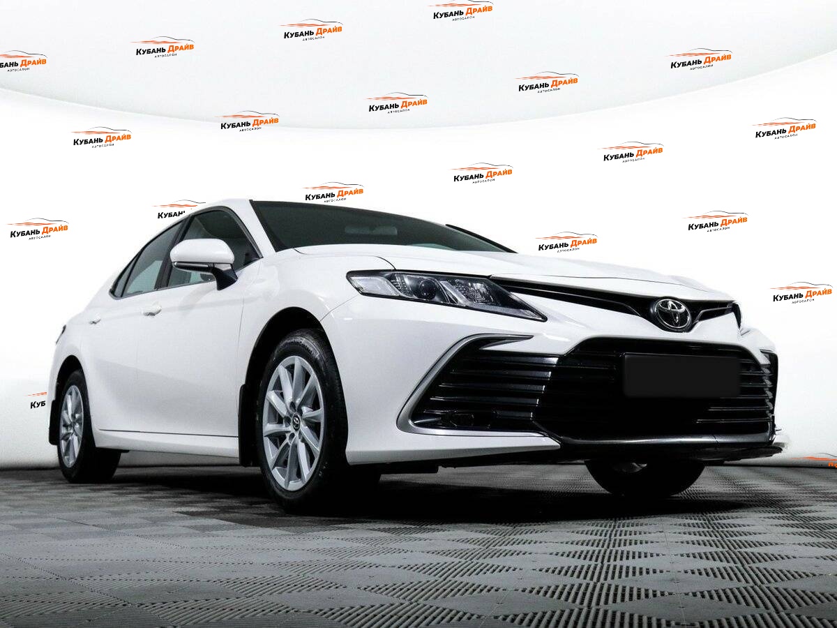 Toyota Camry 2021 года с пробегом. Фото: #18