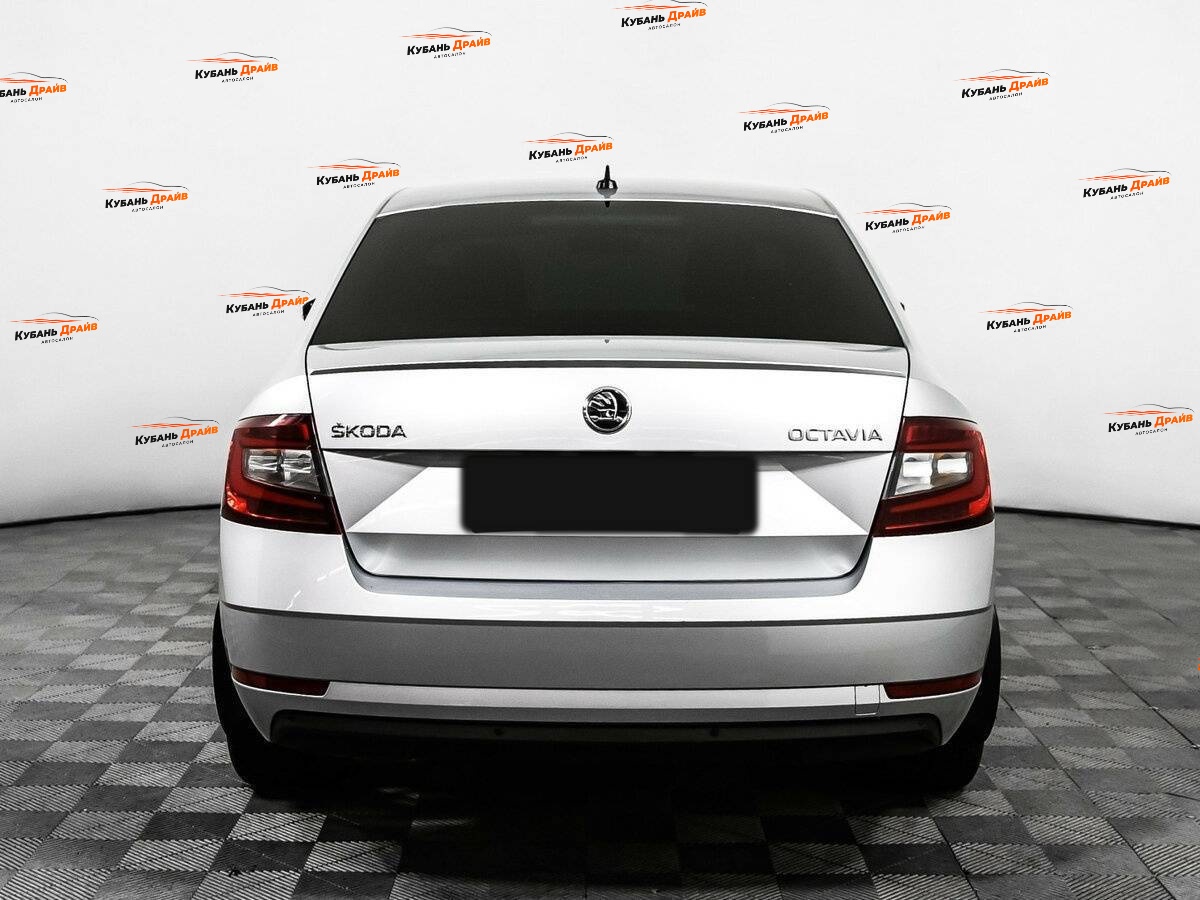Skoda Octavia 2018 года с пробегом. Фото: #5
