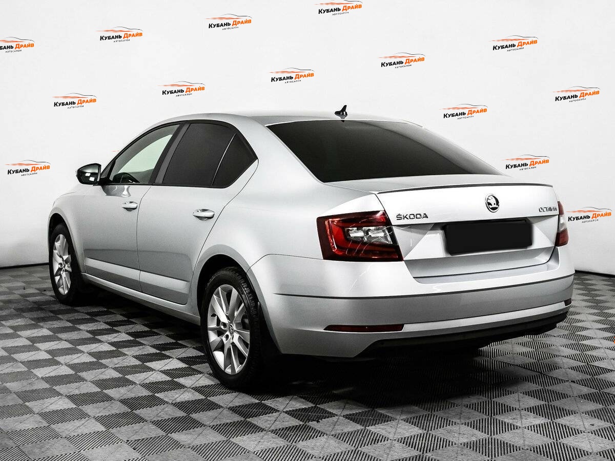 Skoda Octavia 2018 года с пробегом. Фото: #6