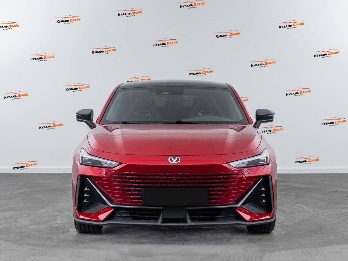 Changan UNI-V 2023 года с пробегом. Фото: #2