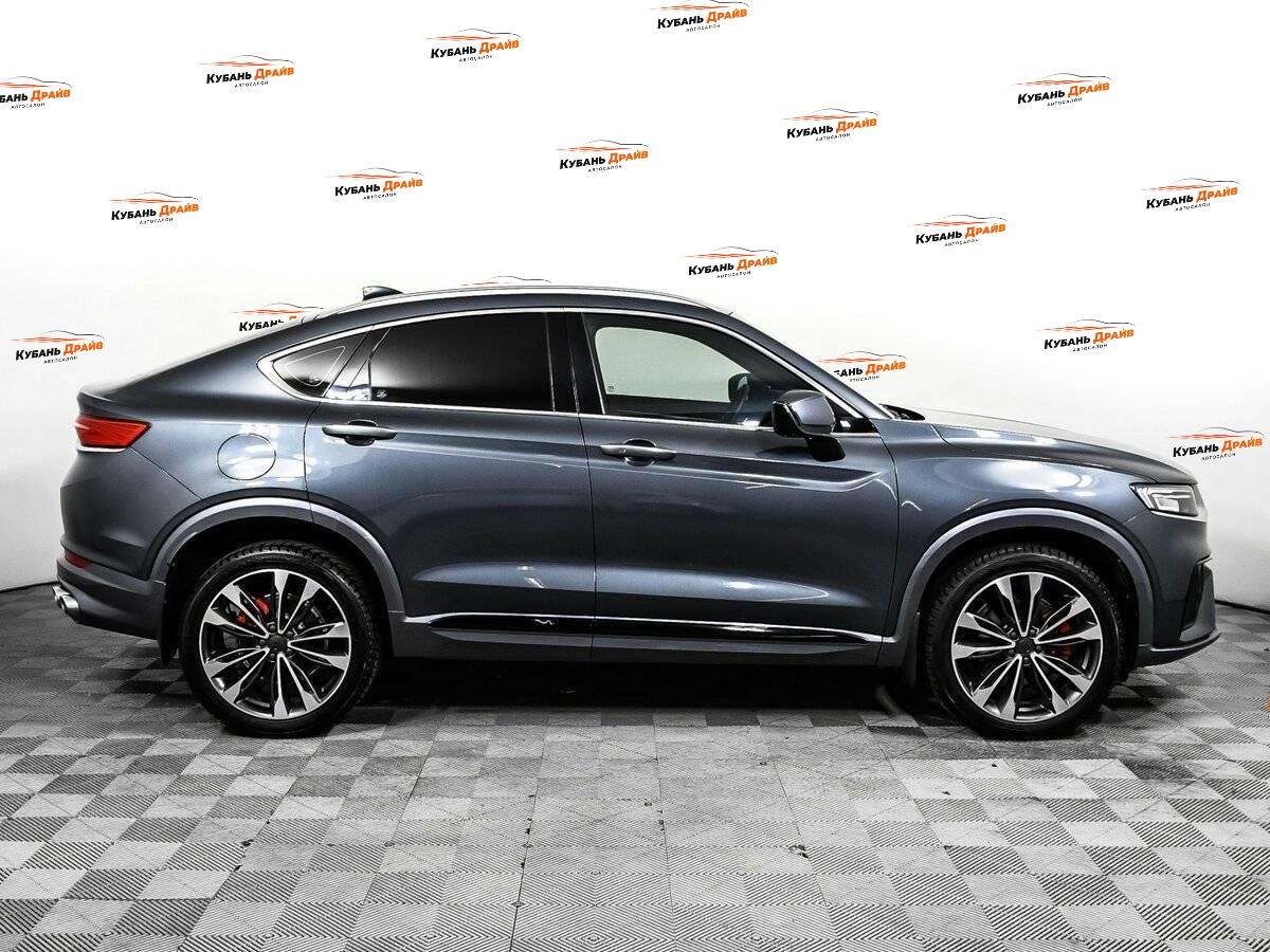 Geely Tugella 2022 года с пробегом. Фото: #3