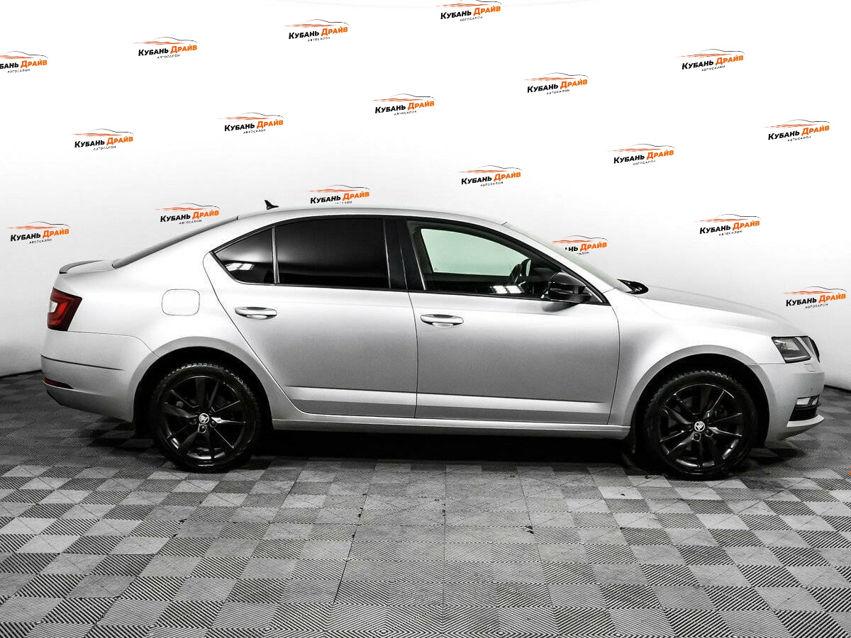 Skoda Octavia 2017 года с пробегом. Фото: #3