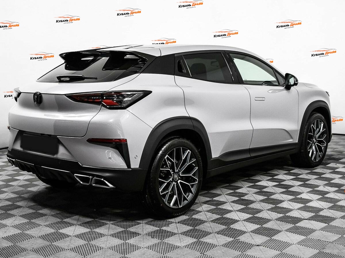 Changan UNI-T 2023 года с пробегом. Фото: #4