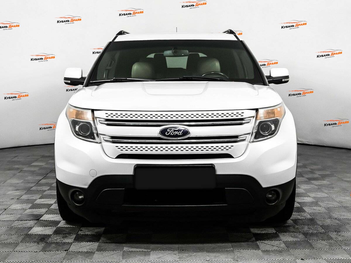 Ford Explorer 2012 года с пробегом. Фото: #1