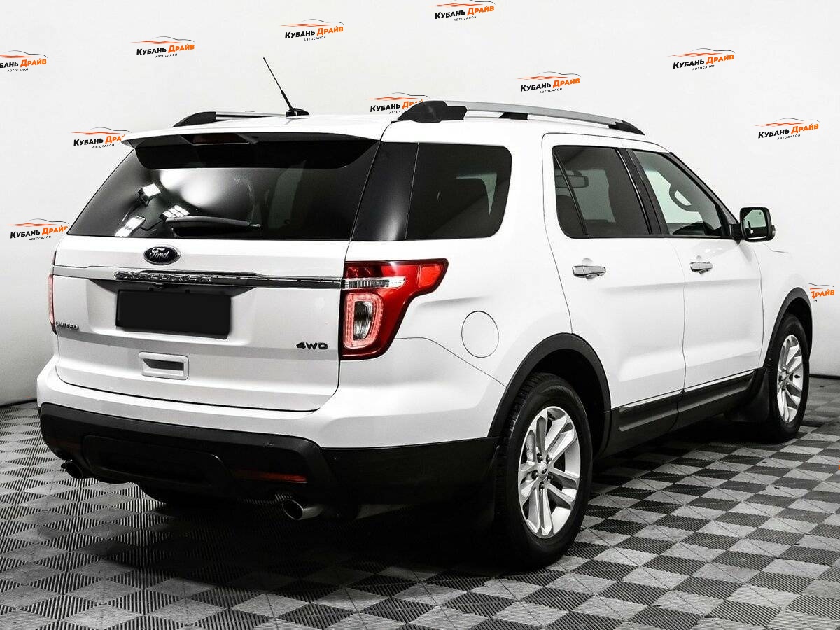 Ford Explorer 2012 года с пробегом. Фото: #4