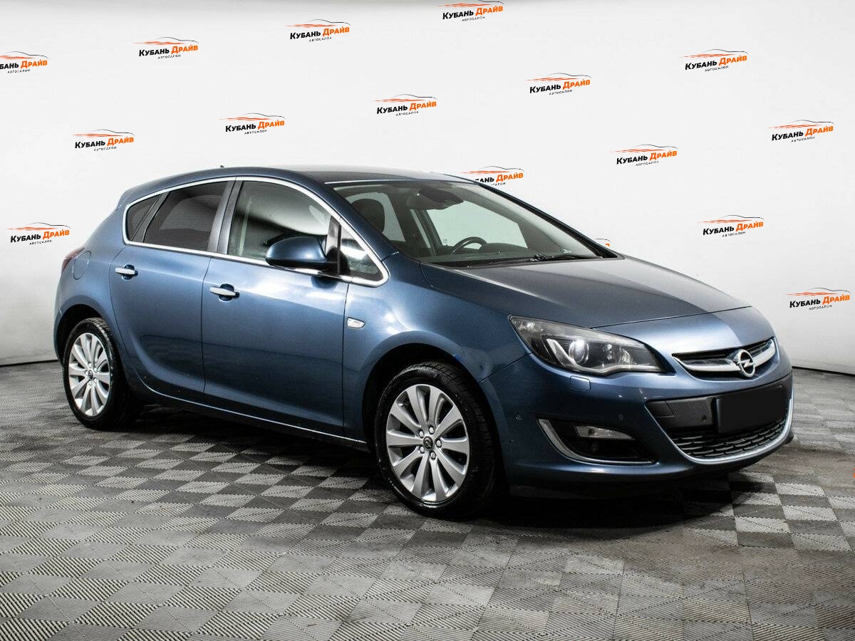 Opel Astra 2013 года с пробегом. Фото: #2