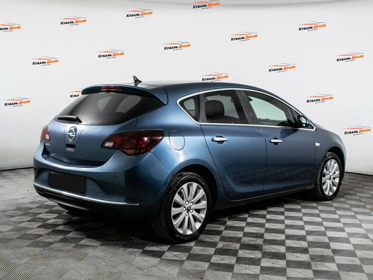 Opel Astra 2013 года с пробегом. Фото: #3