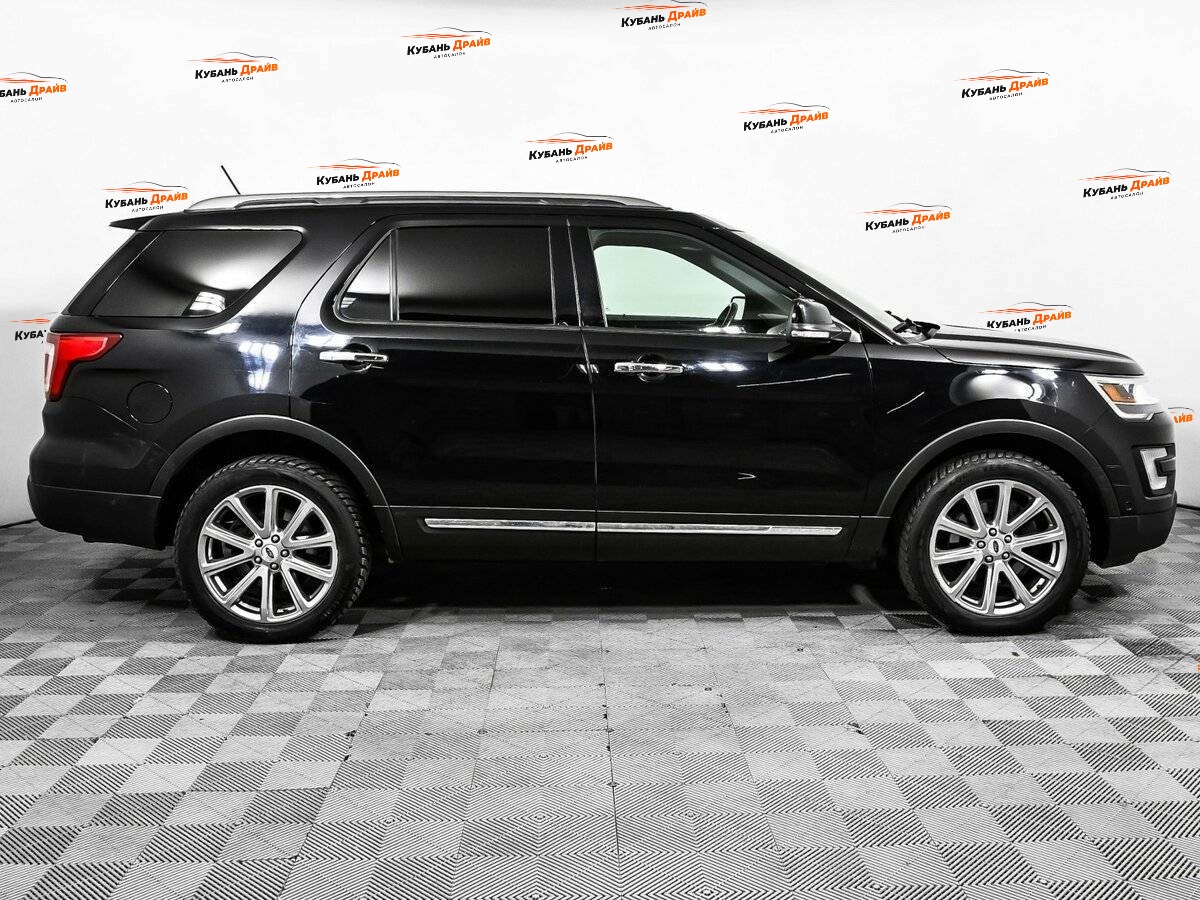 Ford Explorer 2017 года с пробегом. Фото: #3
