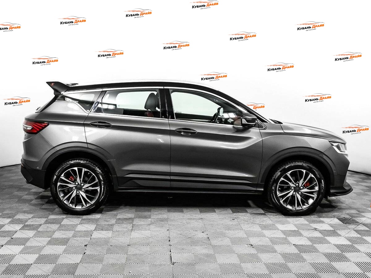 Geely Coolray 2023 года с пробегом. Фото: #3