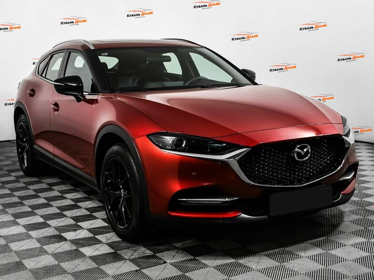 Mazda CX-4 2022 года с пробегом. Фото: #2