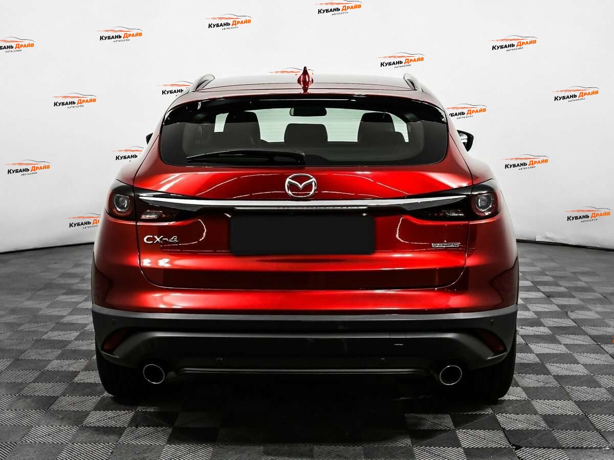 Mazda CX-4 2022 года с пробегом. Фото: #5
