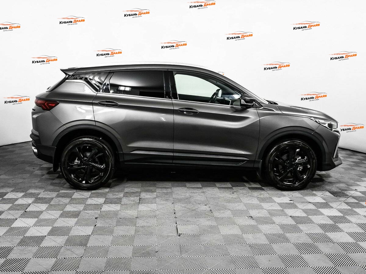 Geely Coolray 2024 года с пробегом. Фото: #3