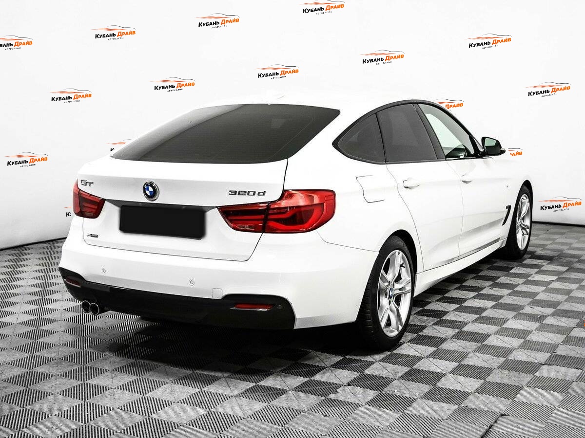 BMW 3 серии 2018 года с пробегом. Фото: #4