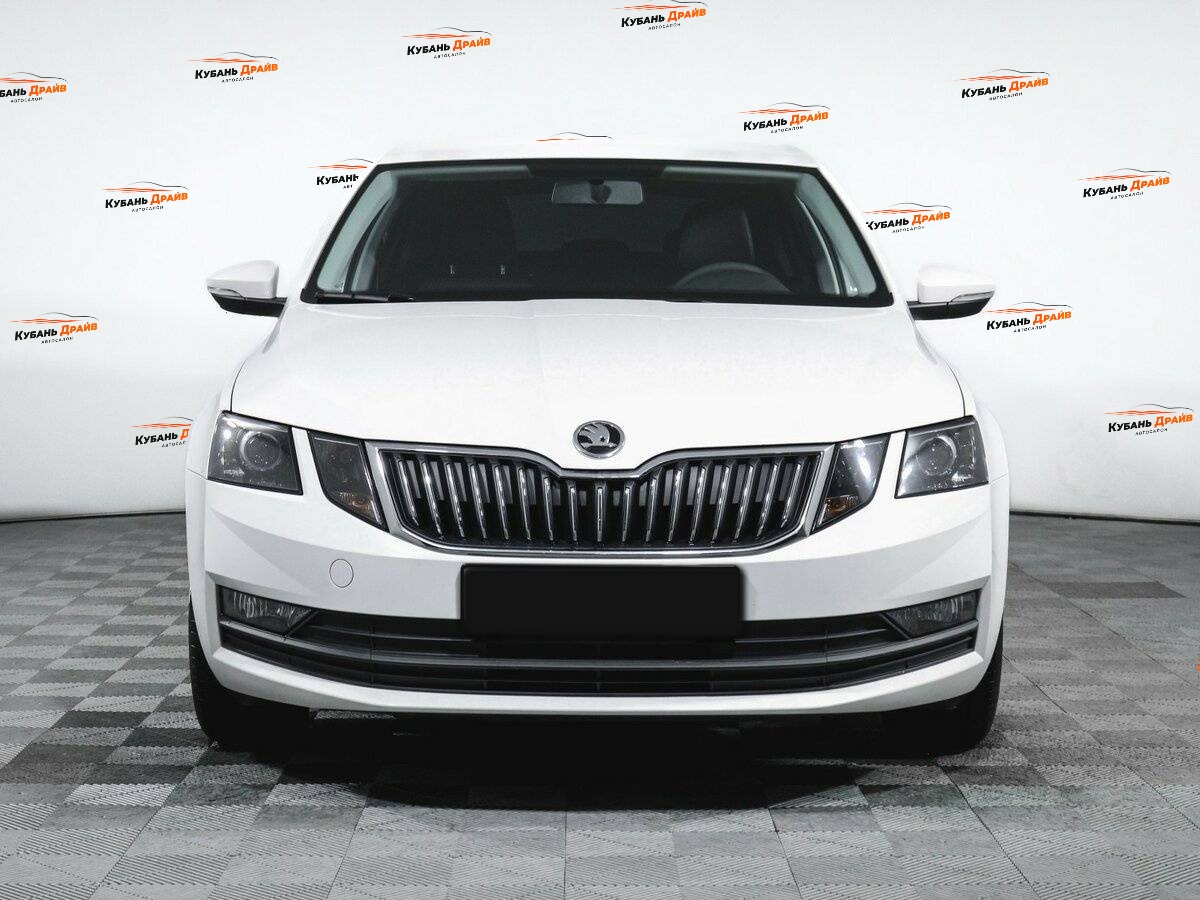 Skoda Octavia 2023 года с пробегом. Фото: #1