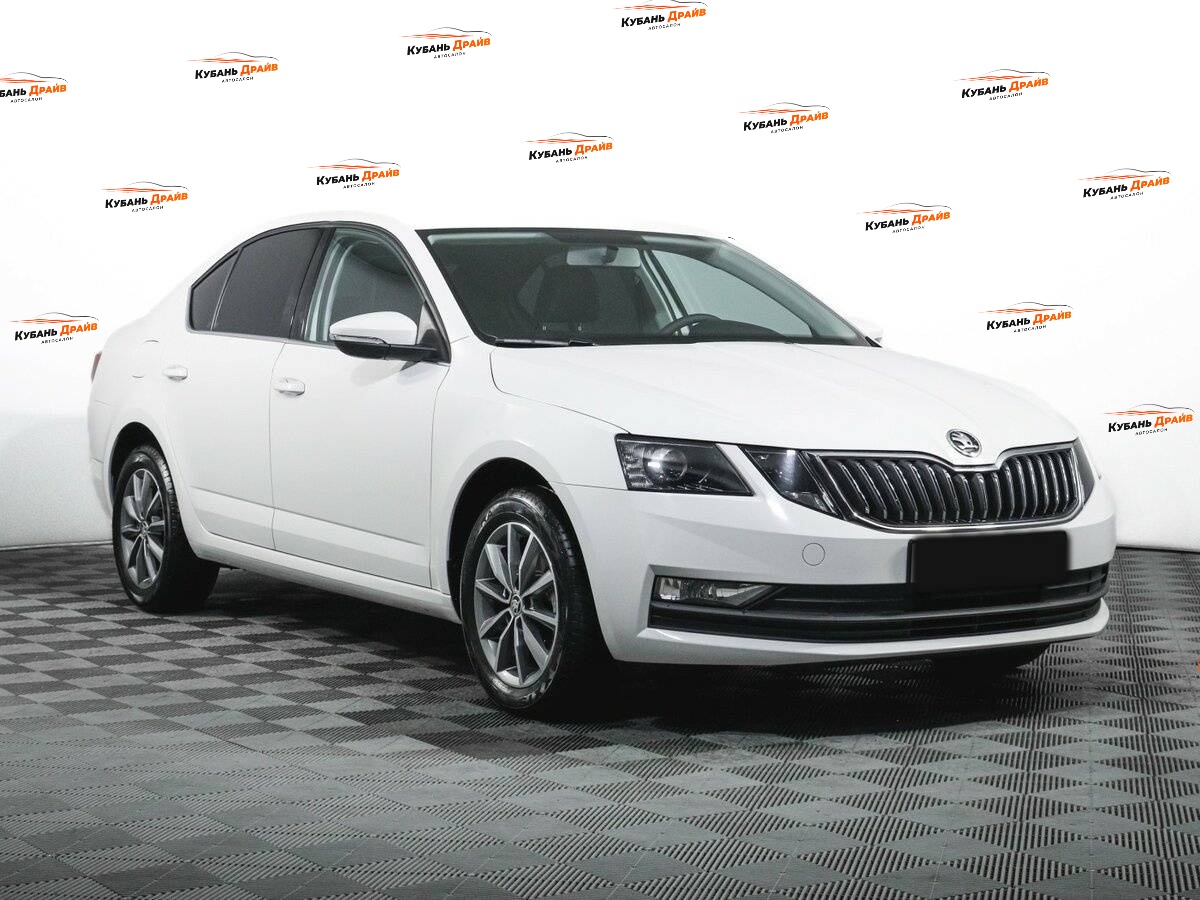 Skoda Octavia 2023 года с пробегом. Фото: #2