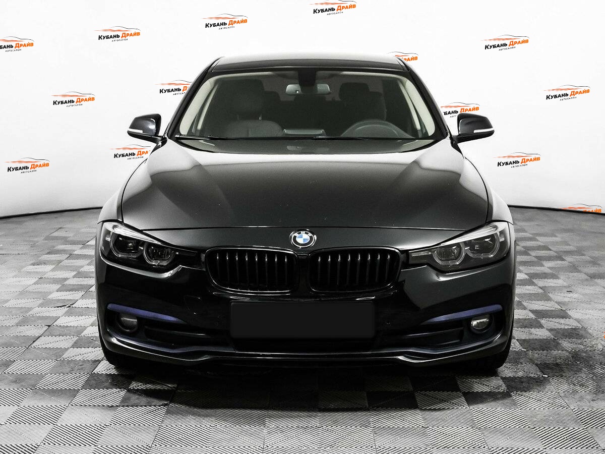 BMW 3 серии 2017 года с пробегом. Фото: #1