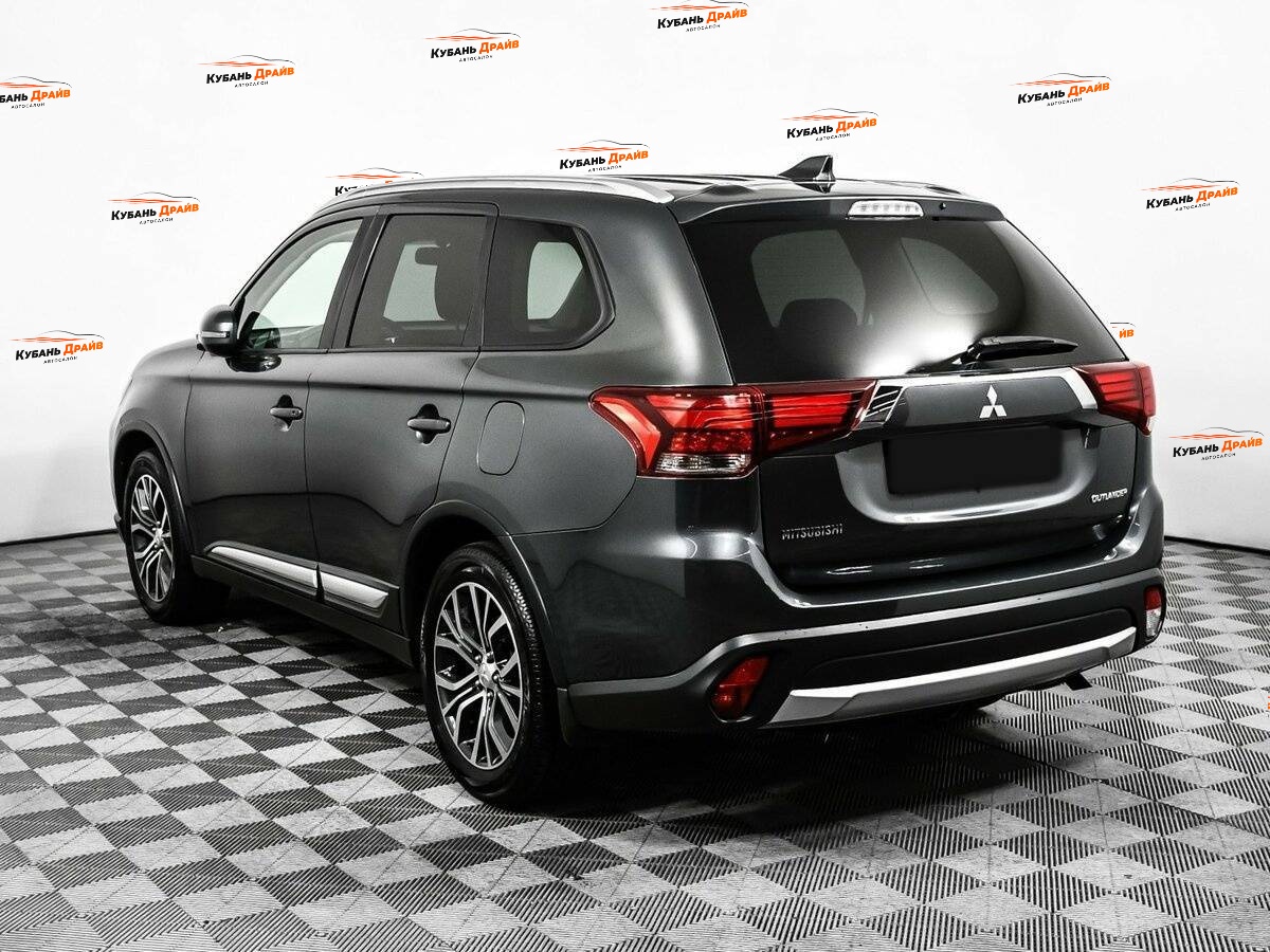 Mitsubishi Outlander 2018 года с пробегом. Фото: #6