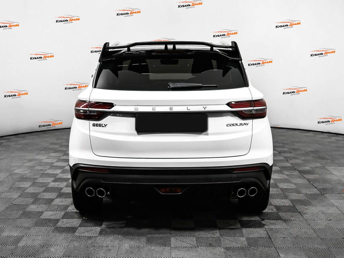 Geely Coolray 2023 года с пробегом. Фото: #5