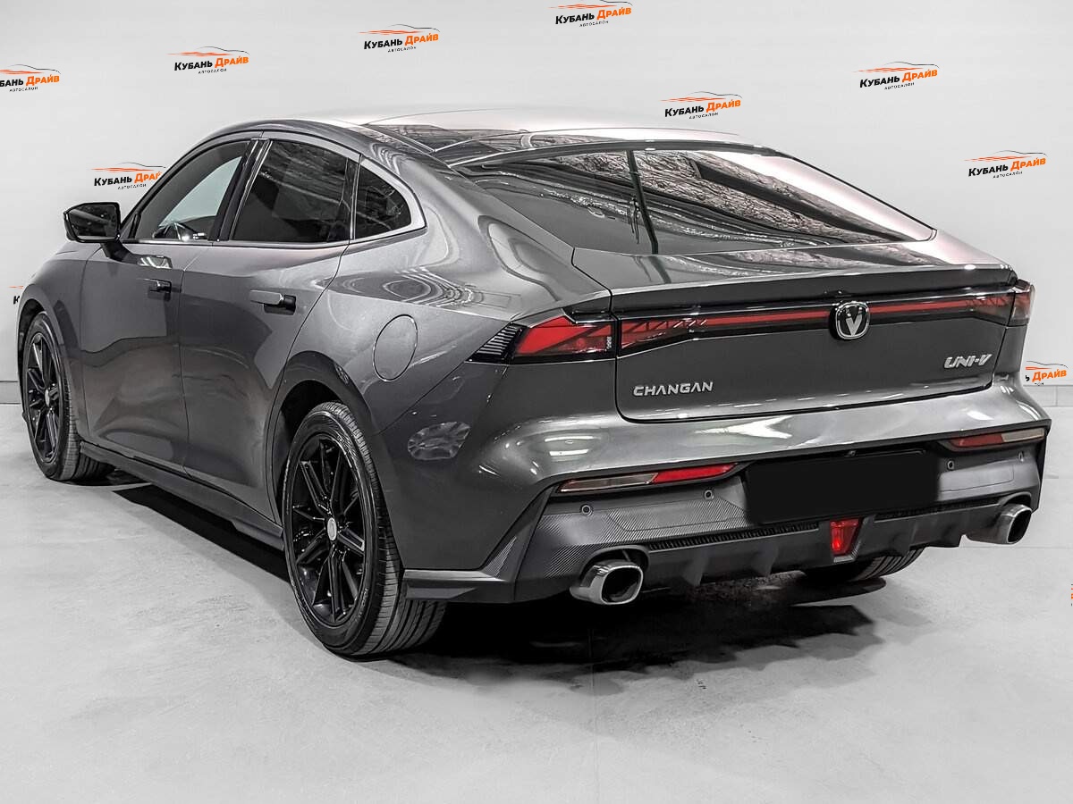 Changan UNI-V 2023 года с пробегом. Фото: #6