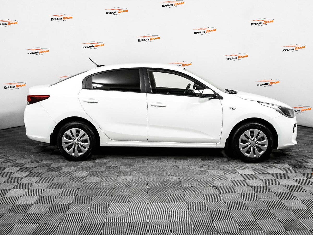 Kia Rio 2018 года с пробегом. Фото: #3